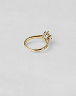 Tapered Pavé Round Cut Engagement Ring — Yellow gold