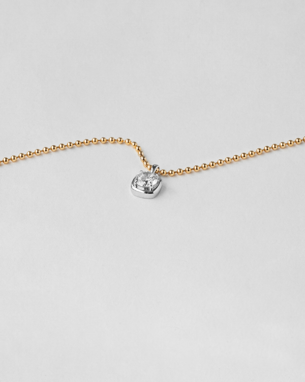 Round Cut Diamond Pendant
