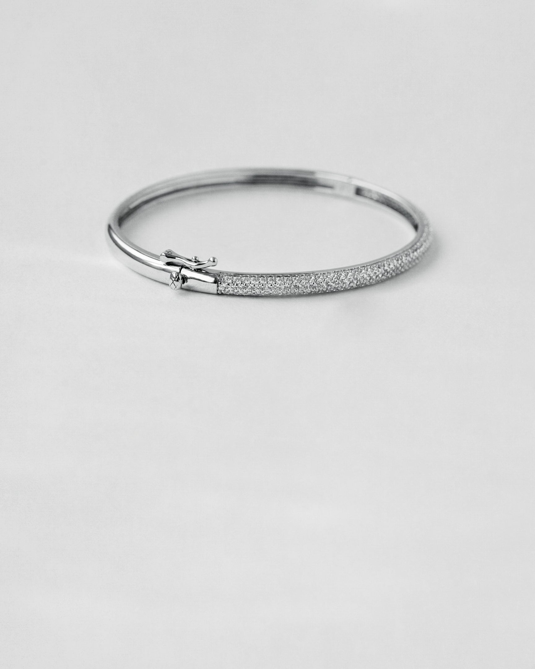 Diamond Pavé Bangle Bracelet