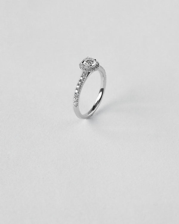 Round Cut Halo Engagement Ring