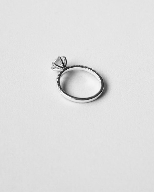 Round Cut Pavé Engagement Ring