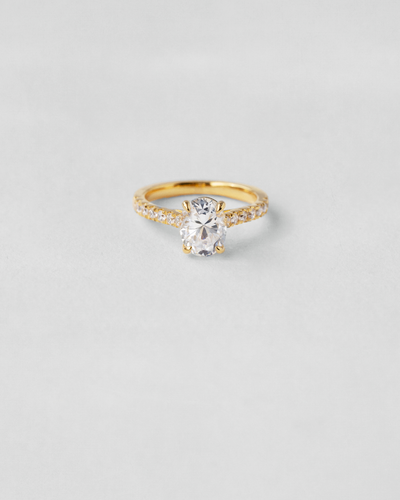 Solitaire with pavé band