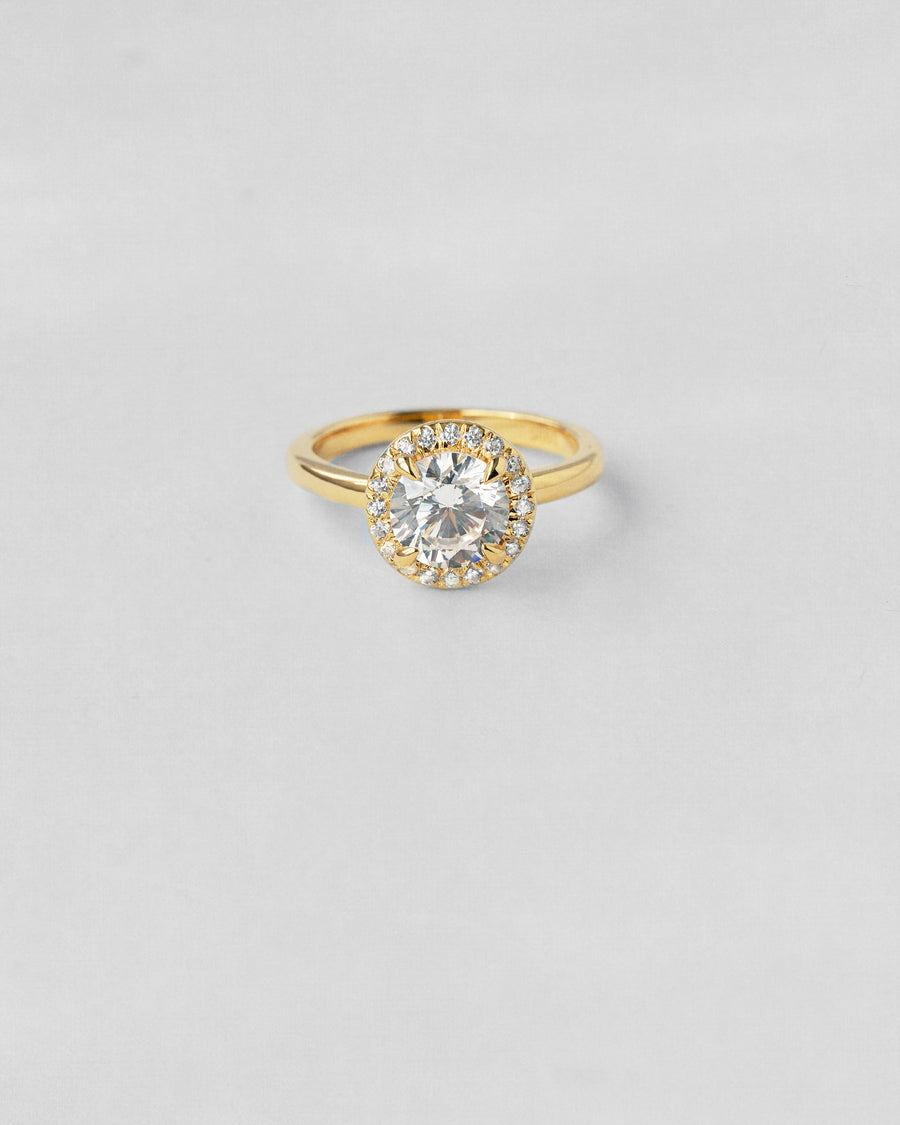 Round Cut Halo Engagement Ring