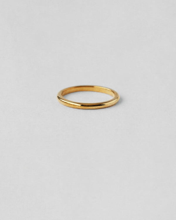 Rund vigselring i guld